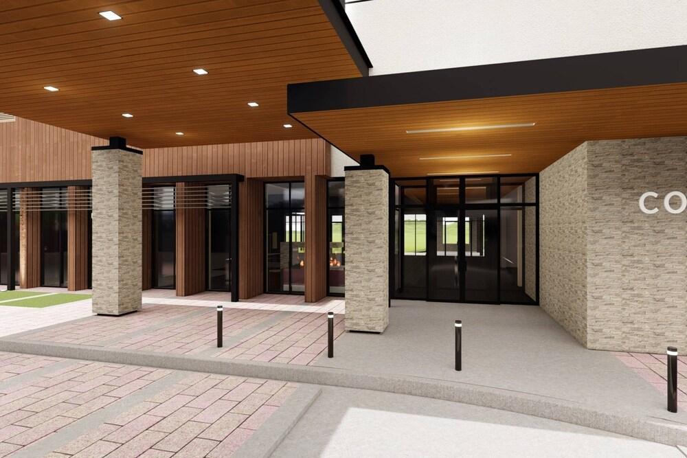 Hotel Courtyard By Marriott At Victories Square 3*